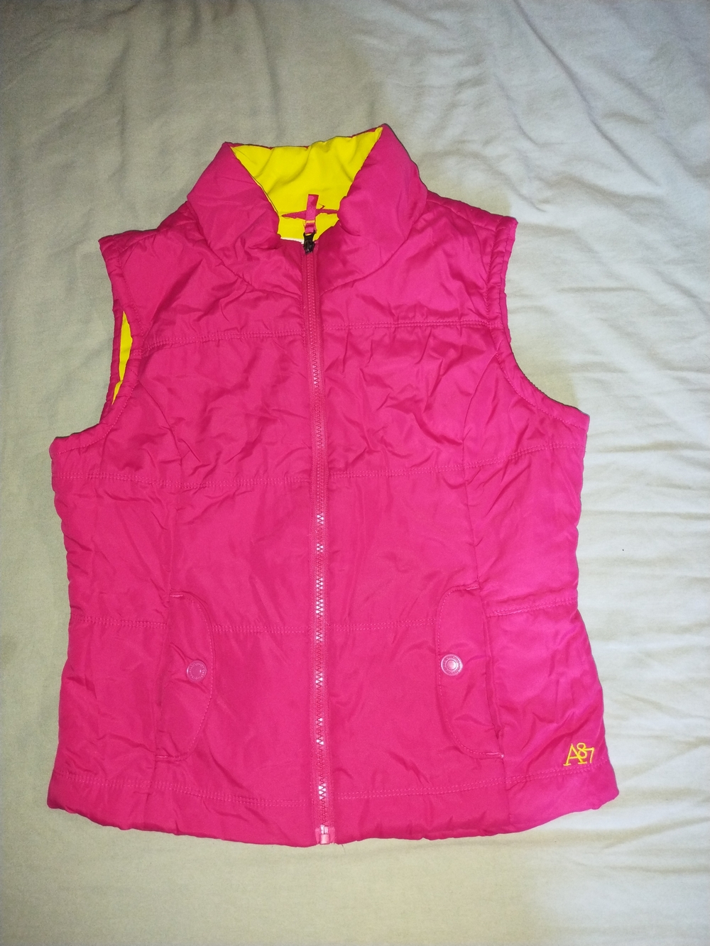 Aeropostale Hot Pink Puffer Vest with Yellow Lining